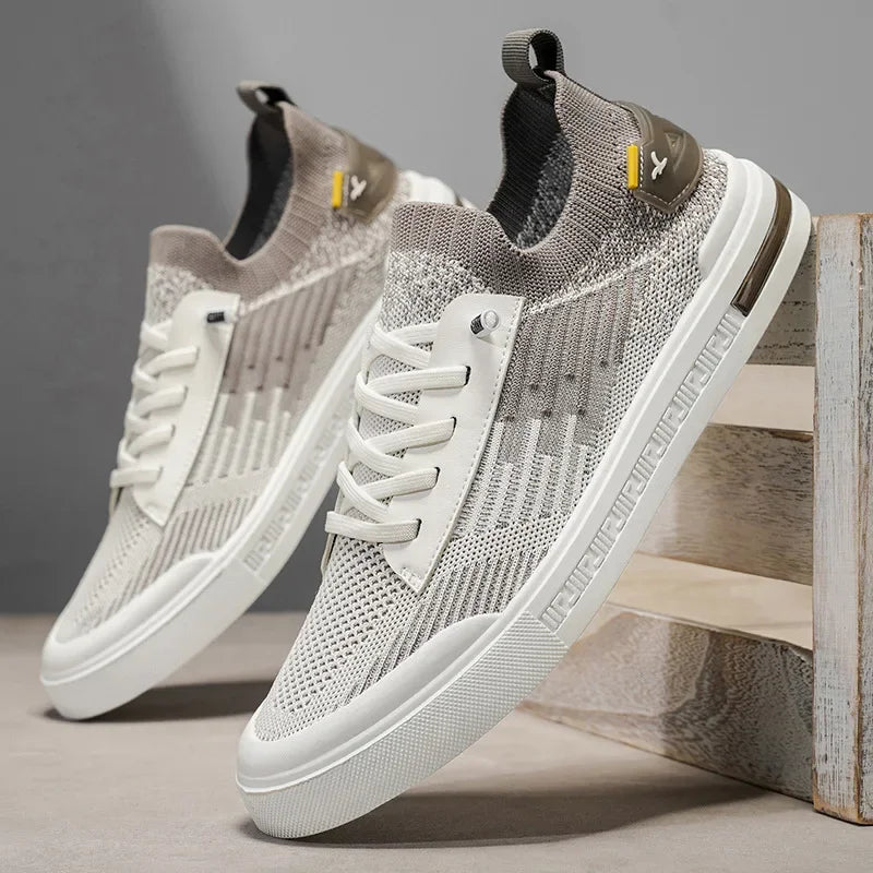 SUTTON | stickade skor