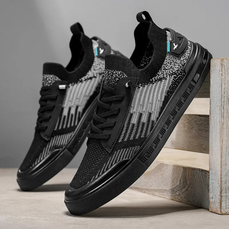 SUTTON | stickade skor